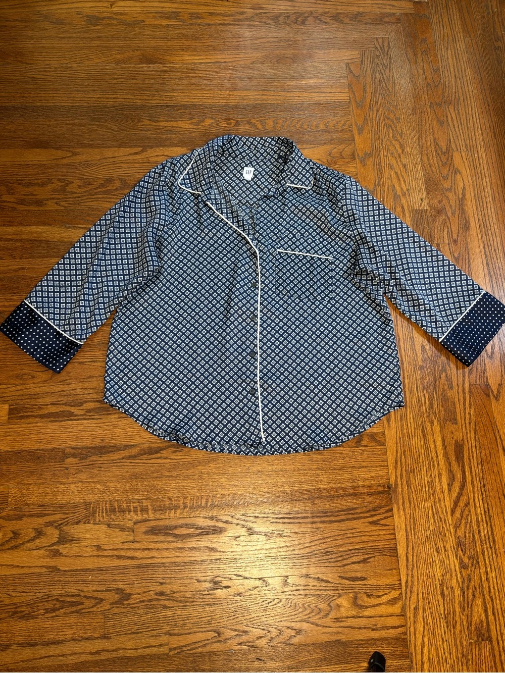 GAP Navy and White Geometric Print Shirt